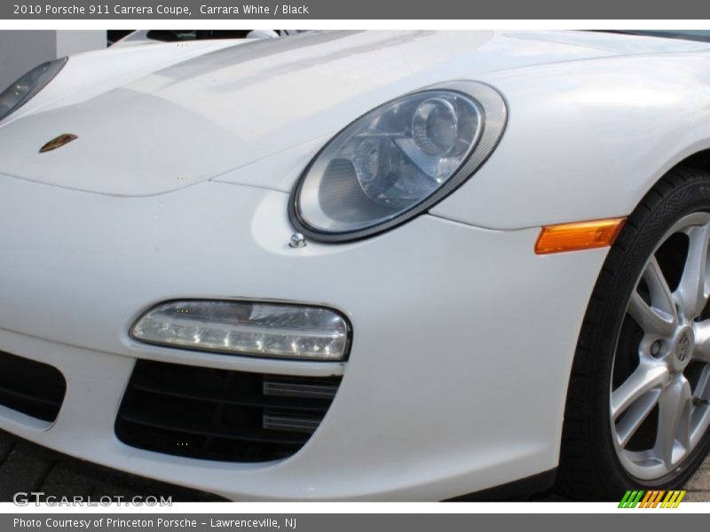 Carrara White / Black 2010 Porsche 911 Carrera Coupe