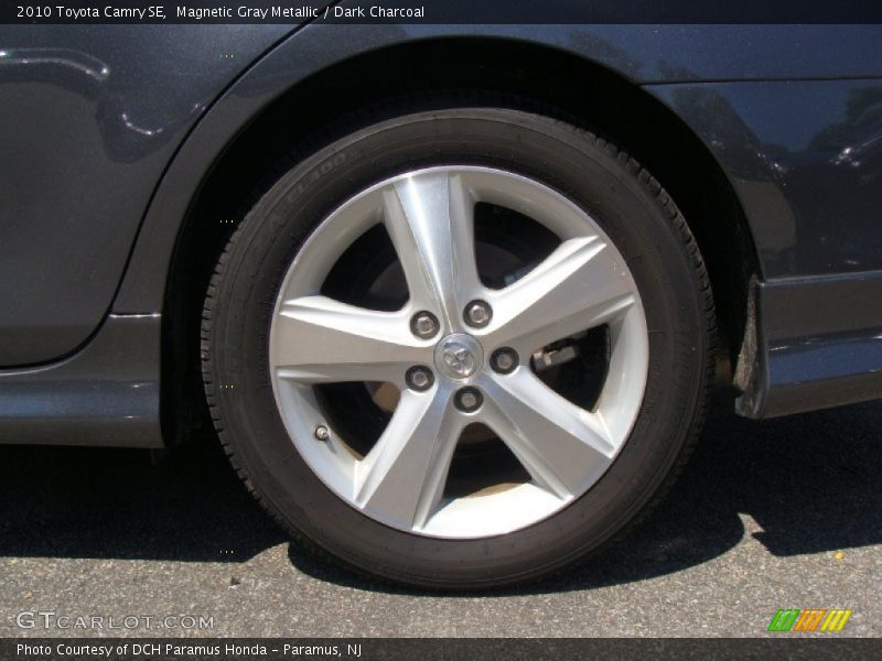 Magnetic Gray Metallic / Dark Charcoal 2010 Toyota Camry SE
