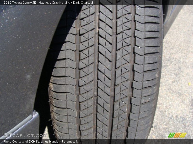 Magnetic Gray Metallic / Dark Charcoal 2010 Toyota Camry SE