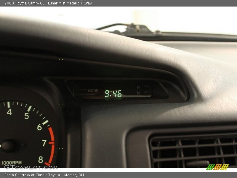 Lunar Mist Metallic / Gray 2000 Toyota Camry CE