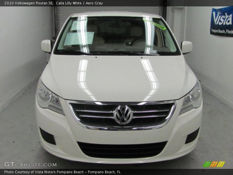 Calla Lilly White / Aero Gray 2010 Volkswagen Routan SE