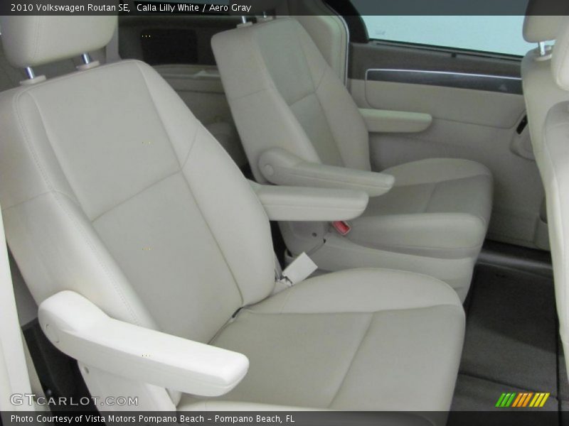Calla Lilly White / Aero Gray 2010 Volkswagen Routan SE