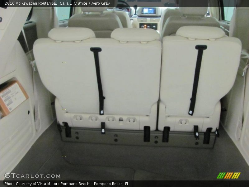 Calla Lilly White / Aero Gray 2010 Volkswagen Routan SE