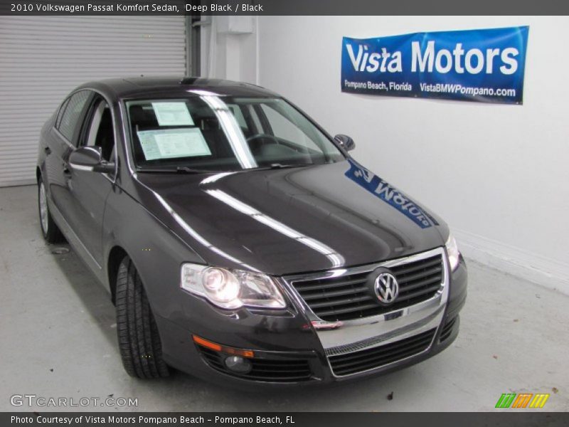 Deep Black / Black 2010 Volkswagen Passat Komfort Sedan