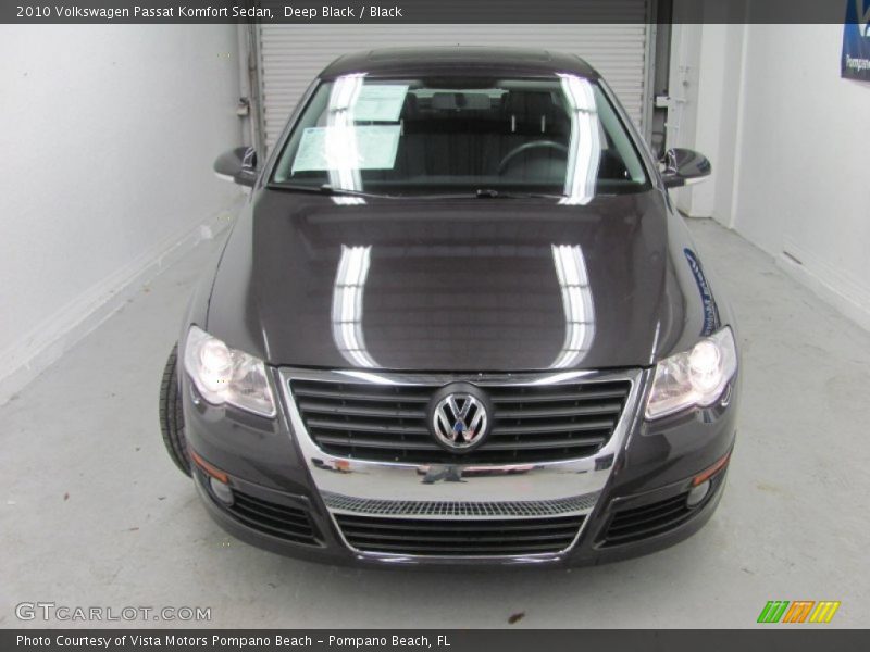 Deep Black / Black 2010 Volkswagen Passat Komfort Sedan
