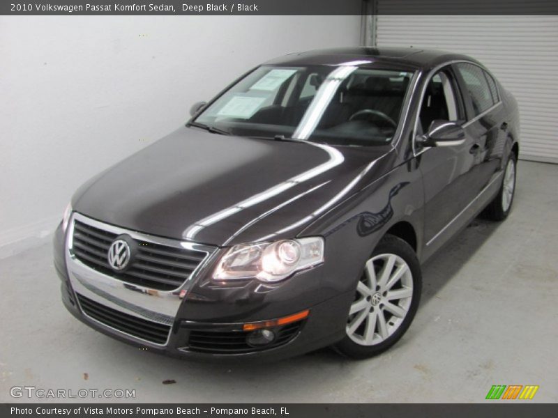 Deep Black / Black 2010 Volkswagen Passat Komfort Sedan