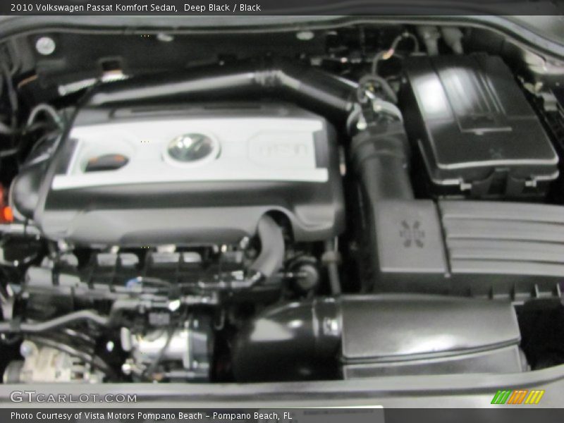 Deep Black / Black 2010 Volkswagen Passat Komfort Sedan