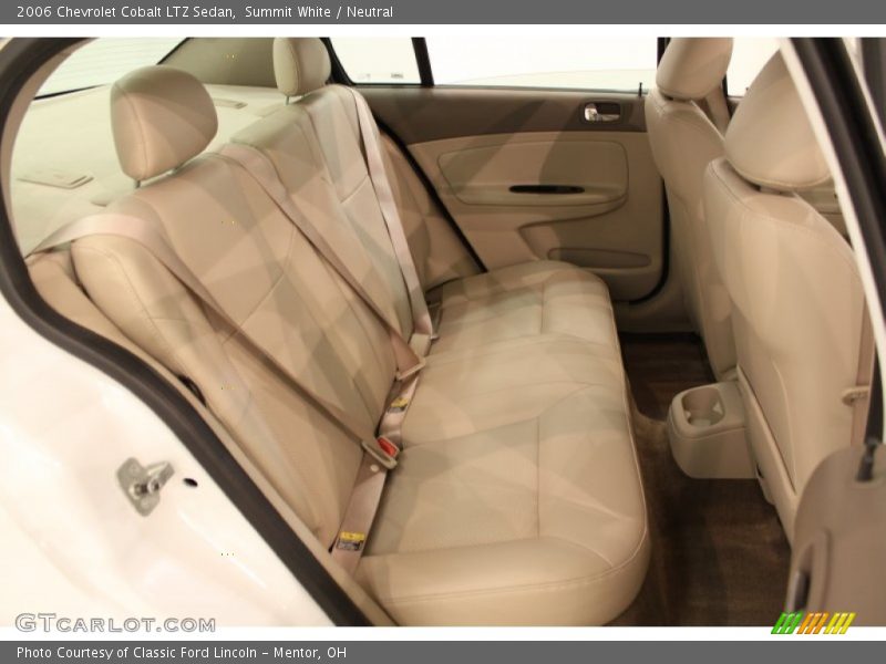  2006 Cobalt LTZ Sedan Neutral Interior