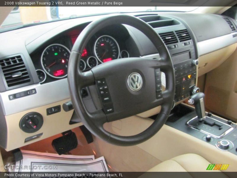 Reed Green Metallic / Pure Beige 2008 Volkswagen Touareg 2 VR6