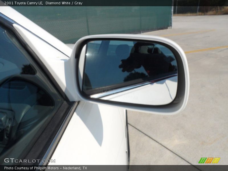 Diamond White / Gray 2001 Toyota Camry LE
