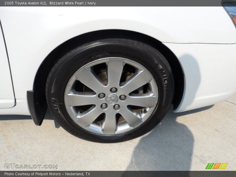 Blizzard White Pearl / Ivory 2005 Toyota Avalon XLS