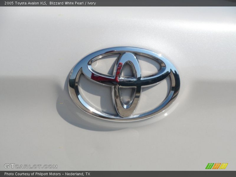 Blizzard White Pearl / Ivory 2005 Toyota Avalon XLS