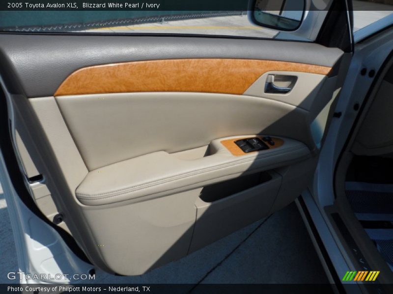 Blizzard White Pearl / Ivory 2005 Toyota Avalon XLS