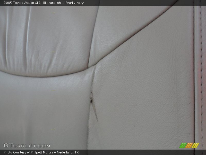 Blizzard White Pearl / Ivory 2005 Toyota Avalon XLS