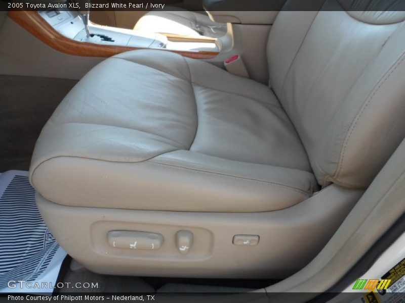 Blizzard White Pearl / Ivory 2005 Toyota Avalon XLS