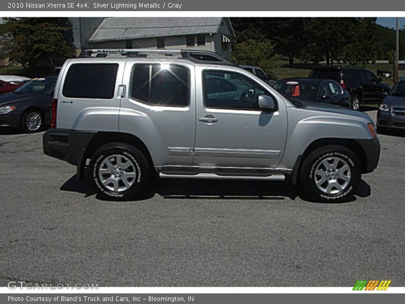 Silver Lightning Metallic / Gray 2010 Nissan Xterra SE 4x4