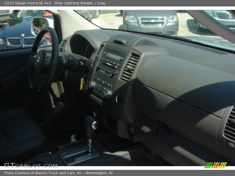 Silver Lightning Metallic / Gray 2010 Nissan Xterra SE 4x4