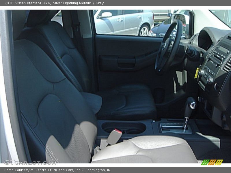Silver Lightning Metallic / Gray 2010 Nissan Xterra SE 4x4