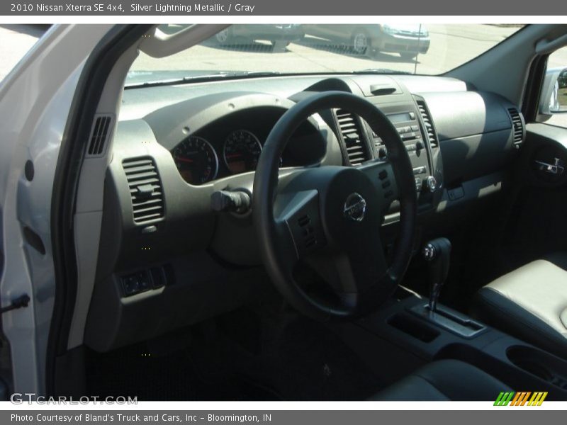 Silver Lightning Metallic / Gray 2010 Nissan Xterra SE 4x4