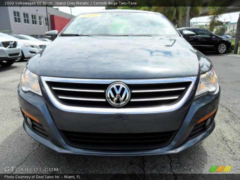Island Grey Metallic / Cornsilk Beige Two-Tone 2009 Volkswagen CC Sport