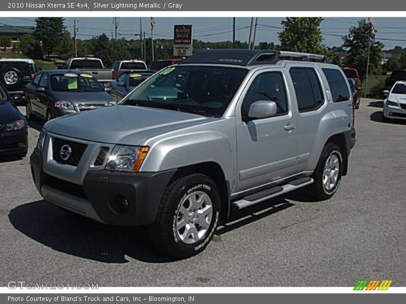 Silver Lightning Metallic / Gray 2010 Nissan Xterra SE 4x4