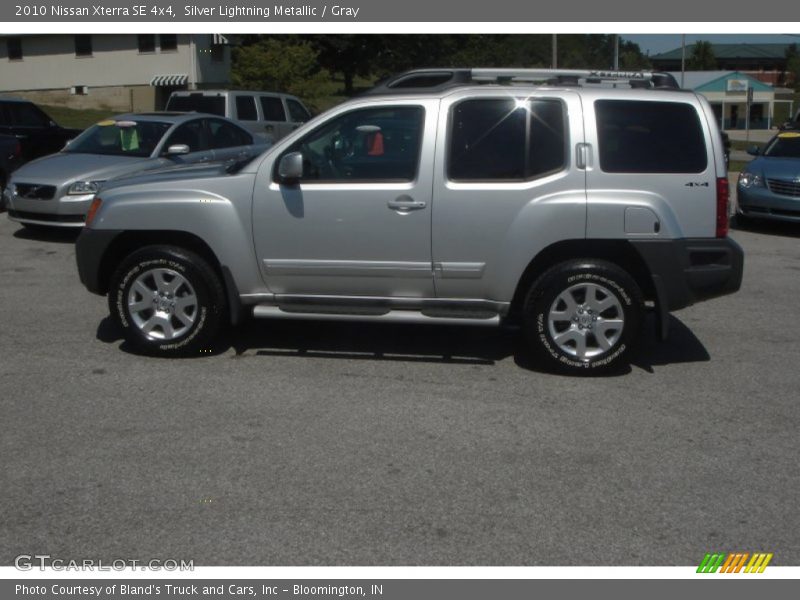 Silver Lightning Metallic / Gray 2010 Nissan Xterra SE 4x4