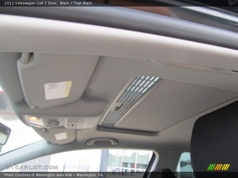 Black / Titan Black 2011 Volkswagen Golf 2 Door