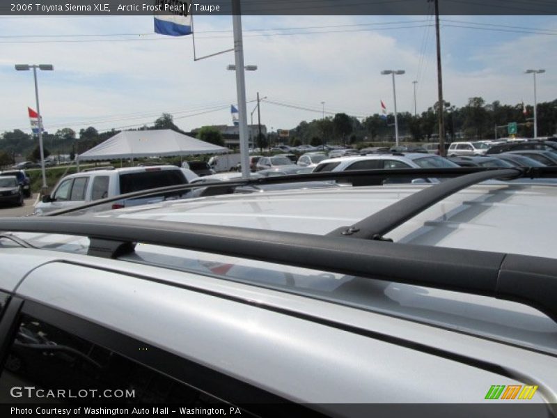 Arctic Frost Pearl / Taupe 2006 Toyota Sienna XLE