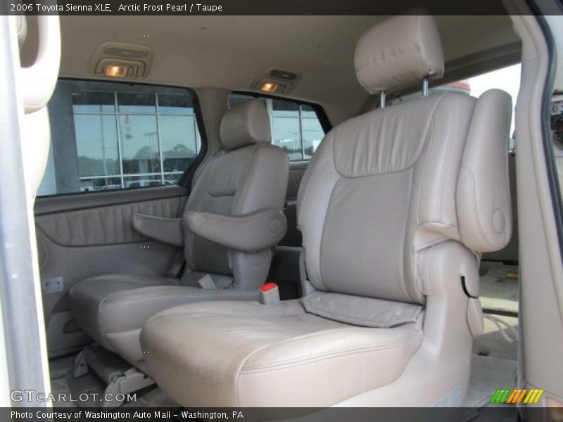 Arctic Frost Pearl / Taupe 2006 Toyota Sienna XLE