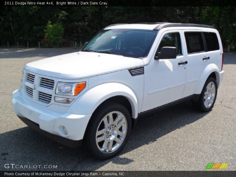 Bright White / Dark Slate Gray 2011 Dodge Nitro Heat 4x4