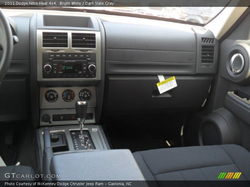 Bright White / Dark Slate Gray 2011 Dodge Nitro Heat 4x4
