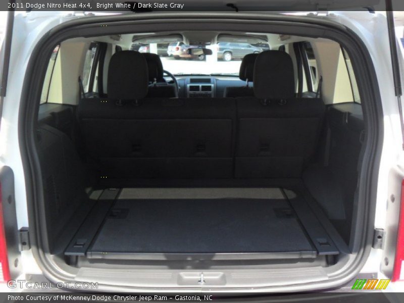 Bright White / Dark Slate Gray 2011 Dodge Nitro Heat 4x4