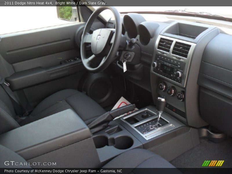Bright White / Dark Slate Gray 2011 Dodge Nitro Heat 4x4