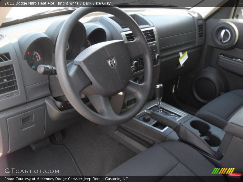 Bright White / Dark Slate Gray 2011 Dodge Nitro Heat 4x4
