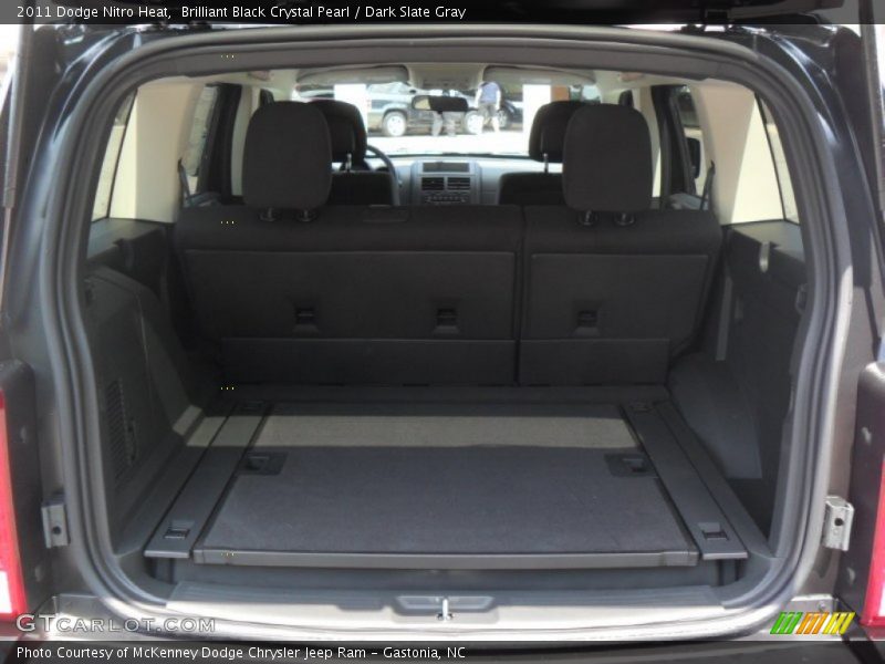 Brilliant Black Crystal Pearl / Dark Slate Gray 2011 Dodge Nitro Heat