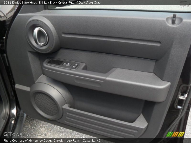 Brilliant Black Crystal Pearl / Dark Slate Gray 2011 Dodge Nitro Heat