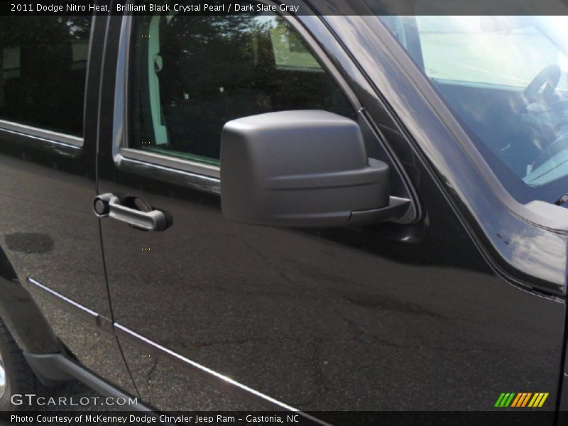 Brilliant Black Crystal Pearl / Dark Slate Gray 2011 Dodge Nitro Heat