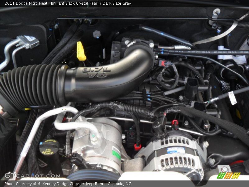 Brilliant Black Crystal Pearl / Dark Slate Gray 2011 Dodge Nitro Heat