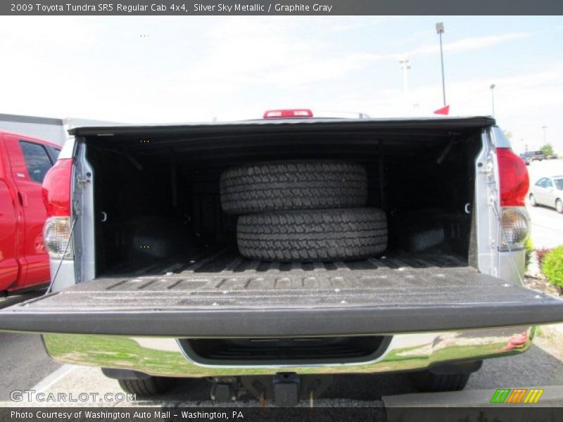 Silver Sky Metallic / Graphite Gray 2009 Toyota Tundra SR5 Regular Cab 4x4