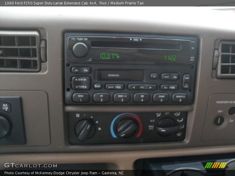 Controls of 1999 F250 Super Duty Lariat Extended Cab 4x4