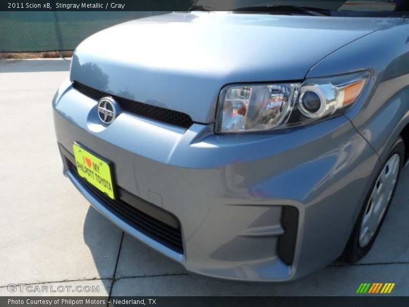 Stingray Metallic / Gray 2011 Scion xB