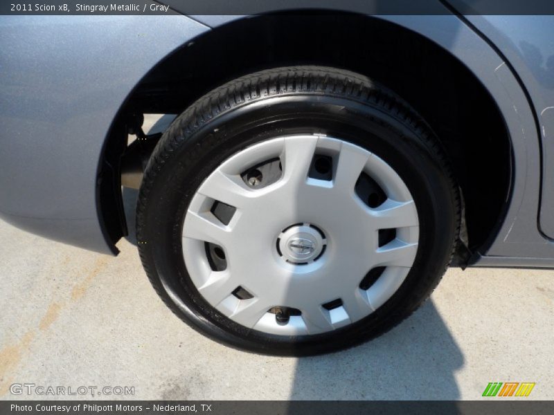 Stingray Metallic / Gray 2011 Scion xB