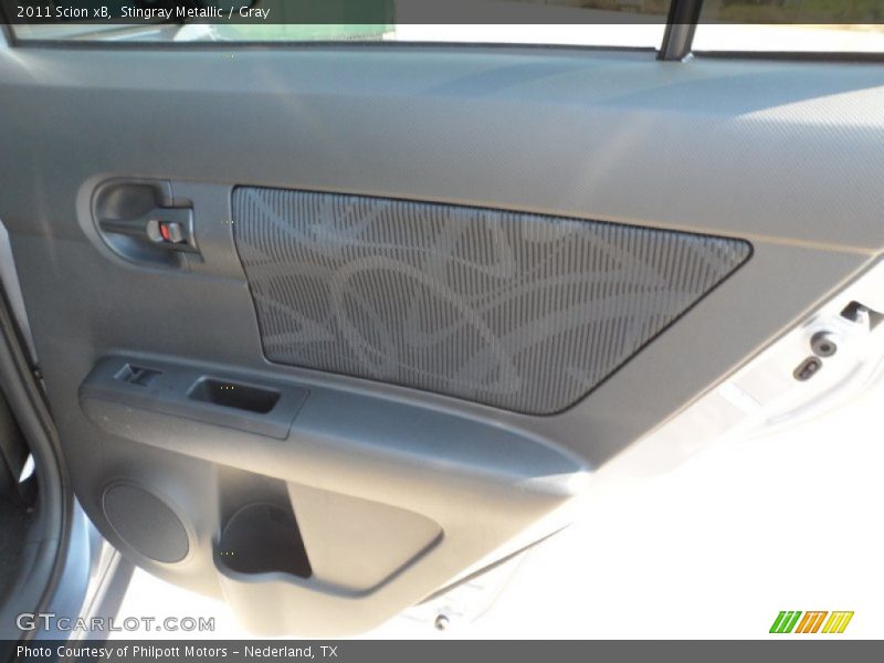 Stingray Metallic / Gray 2011 Scion xB