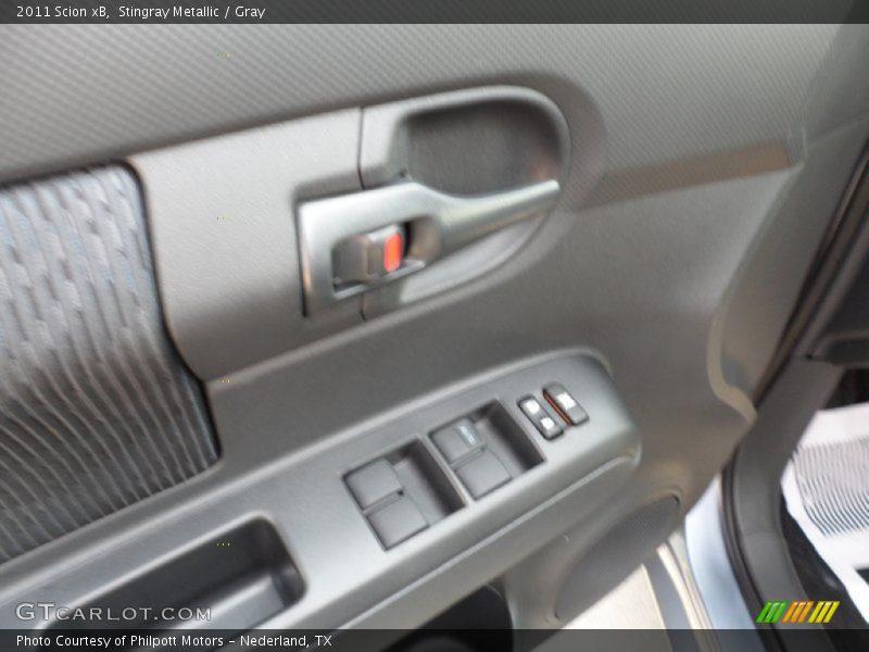 Stingray Metallic / Gray 2011 Scion xB