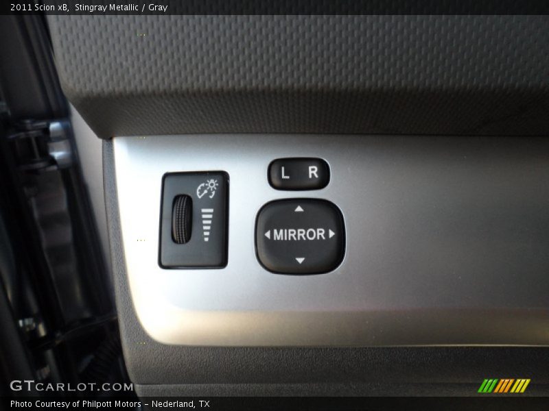 Stingray Metallic / Gray 2011 Scion xB