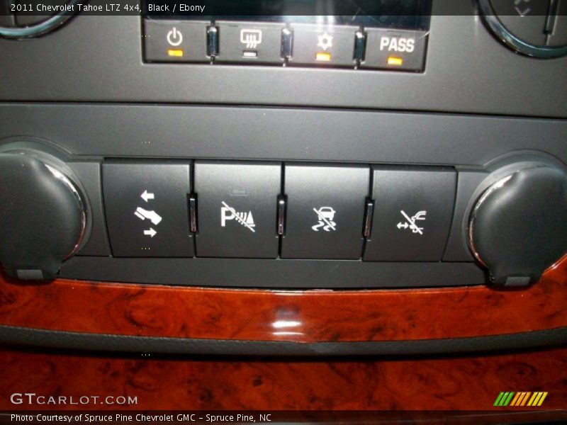 Black / Ebony 2011 Chevrolet Tahoe LTZ 4x4
