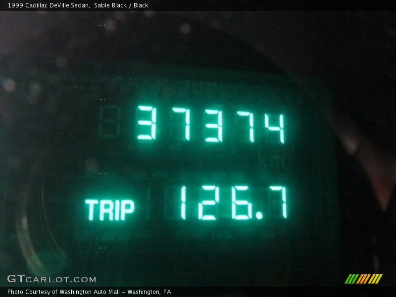 Sable Black / Black 1999 Cadillac DeVille Sedan