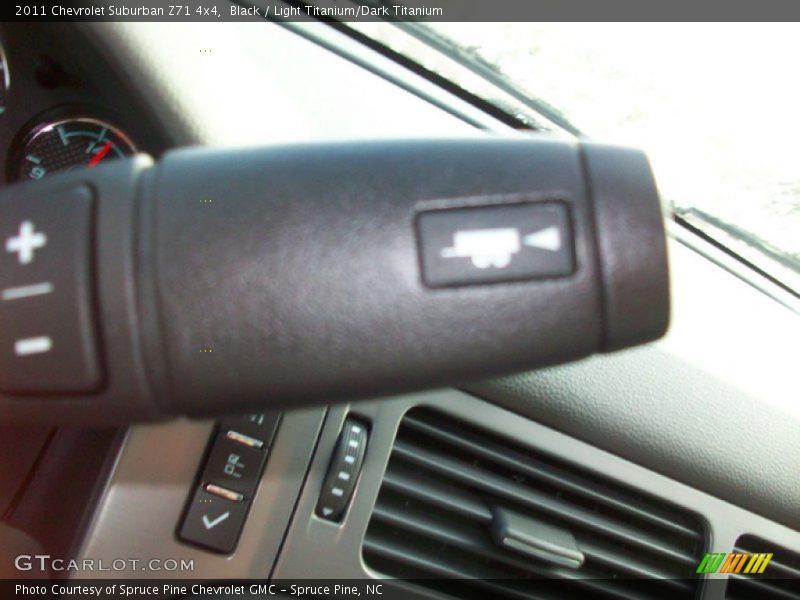 Black / Light Titanium/Dark Titanium 2011 Chevrolet Suburban Z71 4x4