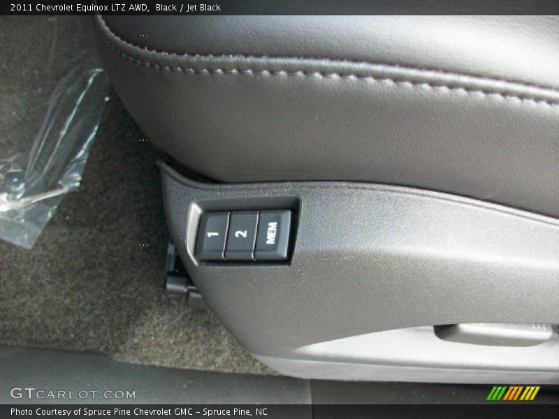 Black / Jet Black 2011 Chevrolet Equinox LTZ AWD