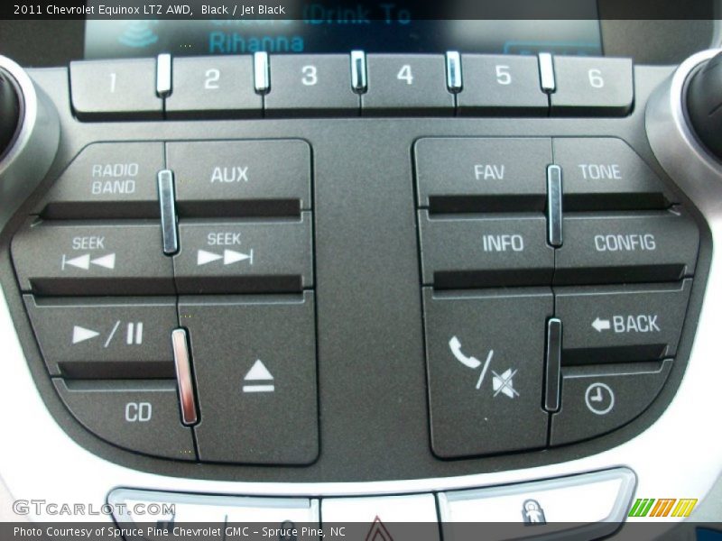 Controls of 2011 Equinox LTZ AWD
